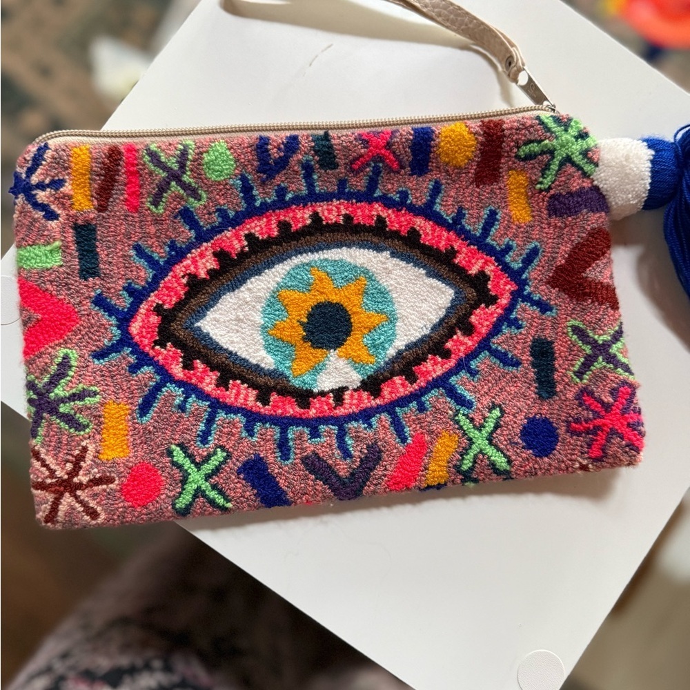 Wayuu colorful Embroidered seeing Eye Clutch with Blue Tassel - Picture 2 of 8